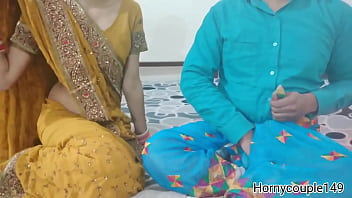 Old man satisfies his lust with young daughter-in-law in Indian hot video